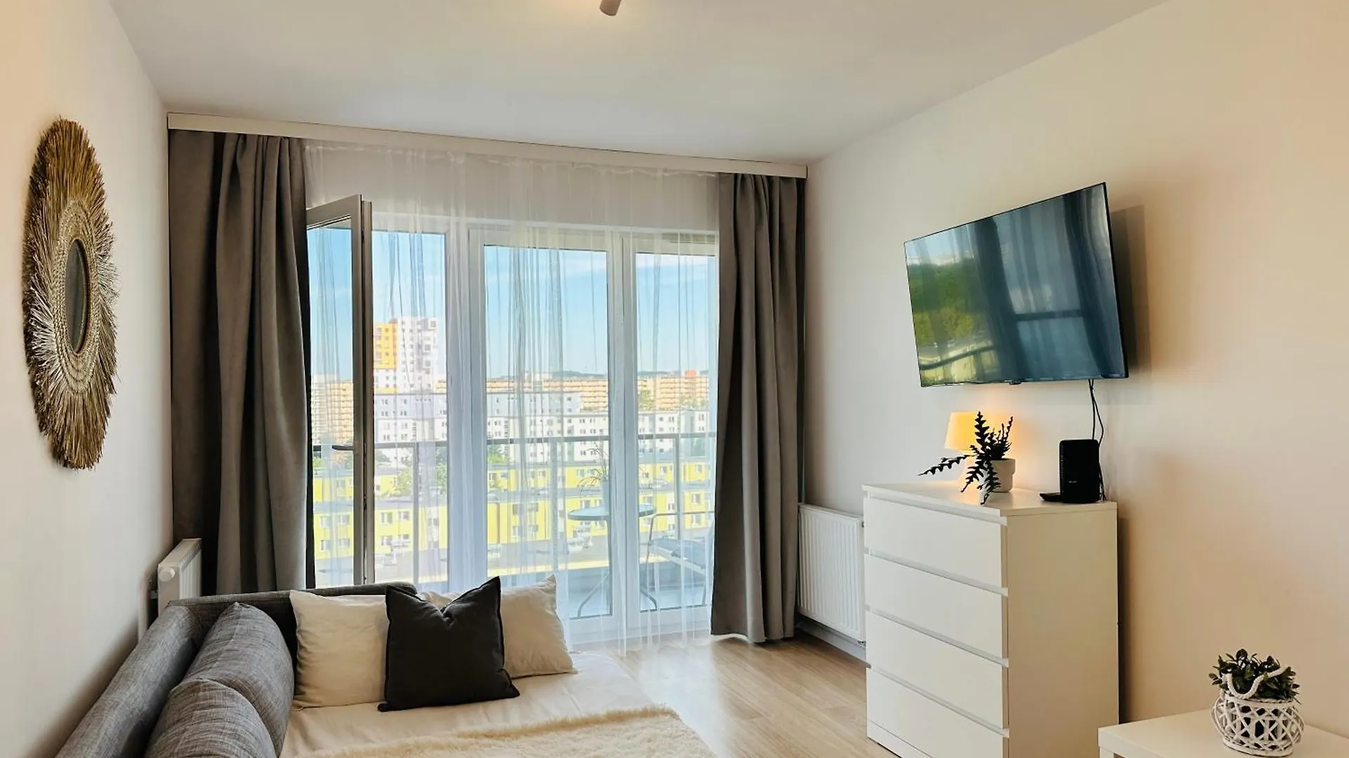 Apartment Studio III Przy Parku Reagana Blisko Plazy Gdansk Poland